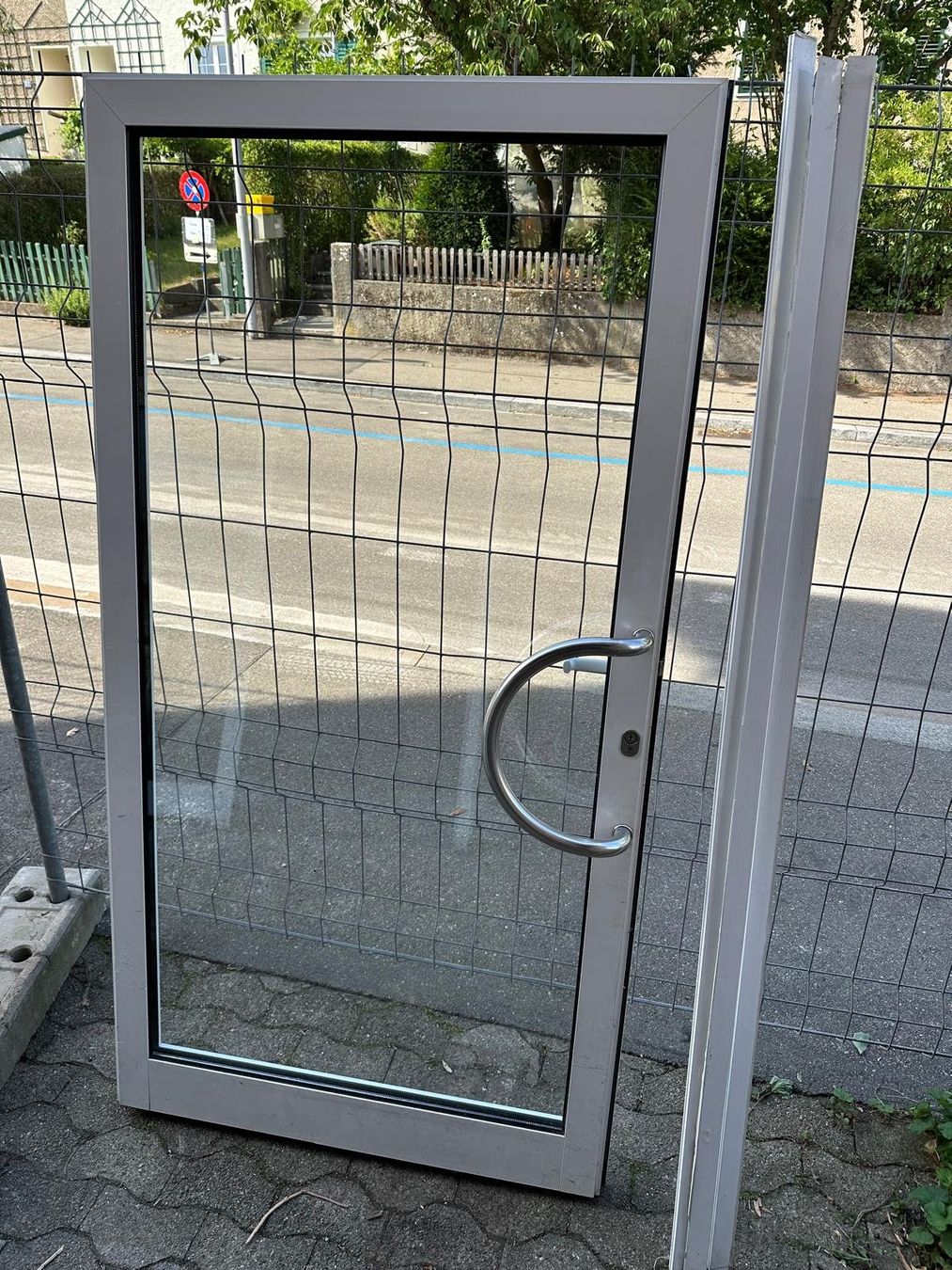 Porte: Haustüre Aluminium mit Rahmen – Usato da Spreitenbach venduto da Space_X 9