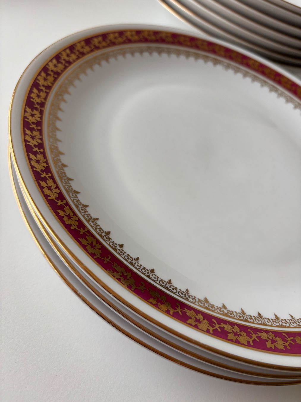Set di piatti: Geschirr mit Goldrand – Usato da Entlebuch venduto da jan_6xfy 2