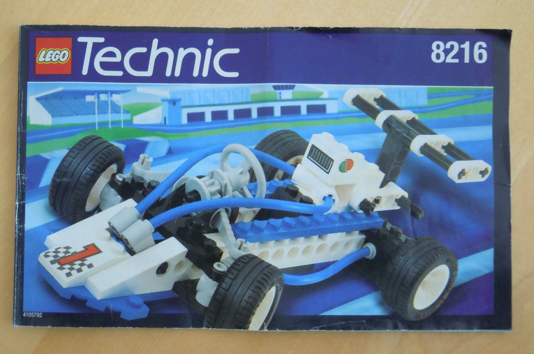 Technics Jeux de construction: Lego Technik 8216: Ein Rennbolide in Kleinformat – D'occasion à Waldkirch par Wasu 1