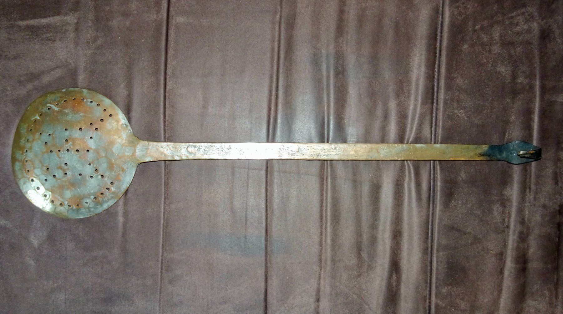 Cucchiai: Ancienne cuillère à écumer en cuivre, décorée – Usato da Châtelaine venduto da fil_7lqg 3