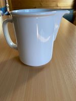 Rössler Milch/Wasserkrug weiss, Fassungsvermögen 1. Liter.