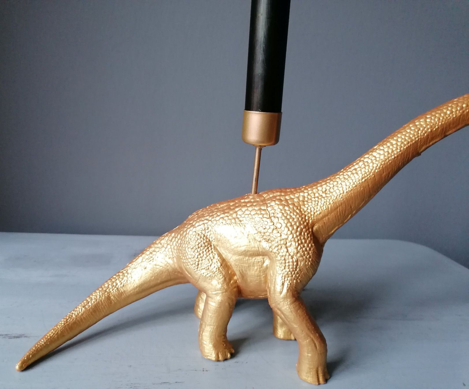 Kerzenständer: Kerzenständer mit goldenem Dinosaurier – Neu (gemäss Beschreibung) aus Wallisellen von Muggeli1970 2