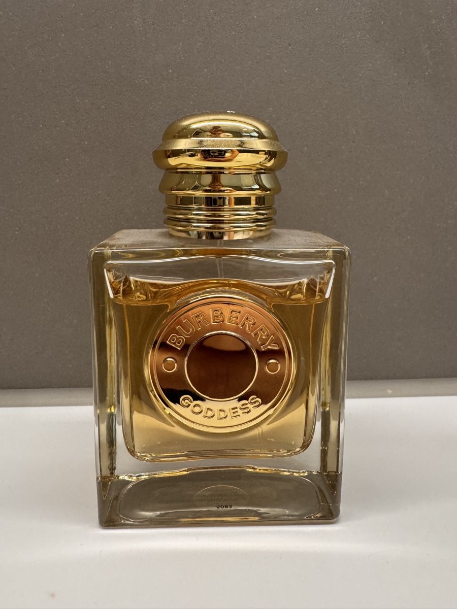 Burberry Profumi & Eau de Toilette: Burberry godess 50ml – Usato da Niederglatt ZH venduto da Nicole2911