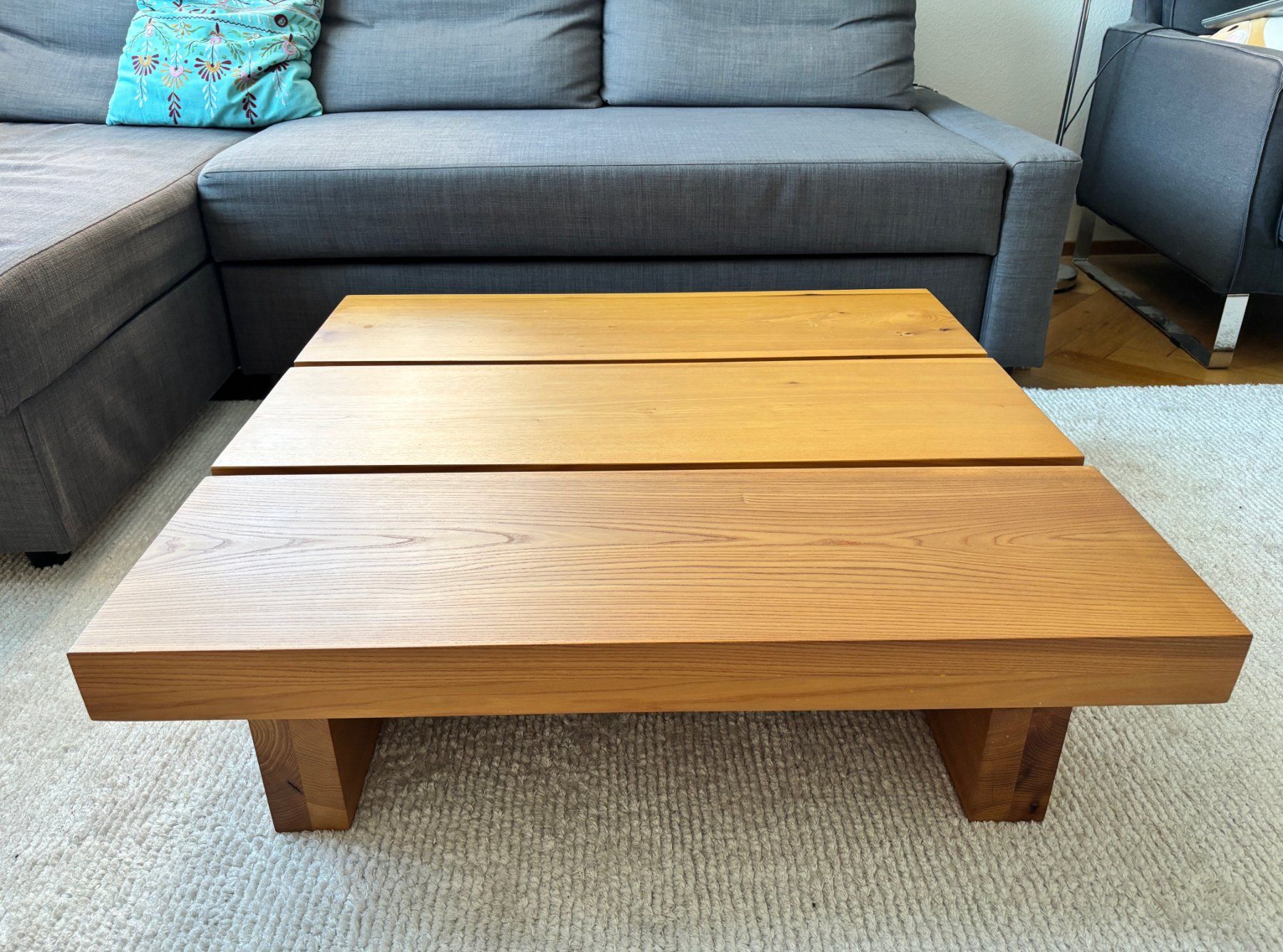 Tables: Massiver Eichen-Couchtisch / Solid oak coffee table – D'occasion à Zürich par RichardPeel01 5