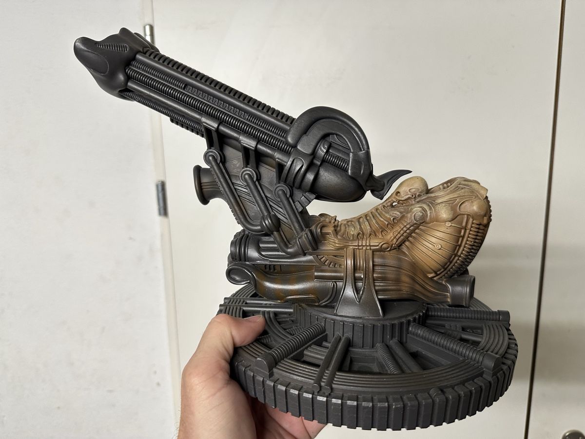 Figuren: Alien Space Jockey Modell Giger Palisades not Sideshow – Gebraucht aus Schlieren von Moviepropde