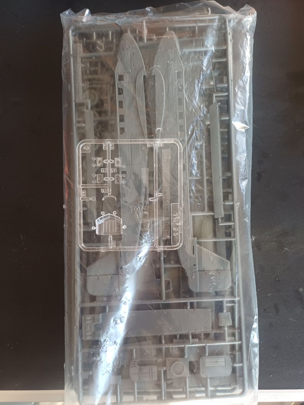 Heller Kits de montage: Modellbausatz Junkers Ju 52/3M 1/72 – Défectueux à Wangenried par Recycler94 6