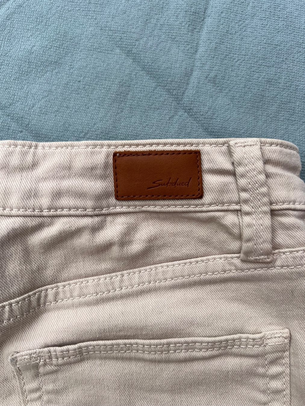 Pantaloni: Kurze Hose Subdued Grösse 28 in Beige – Usato da Zürich venduto da Stami129 3