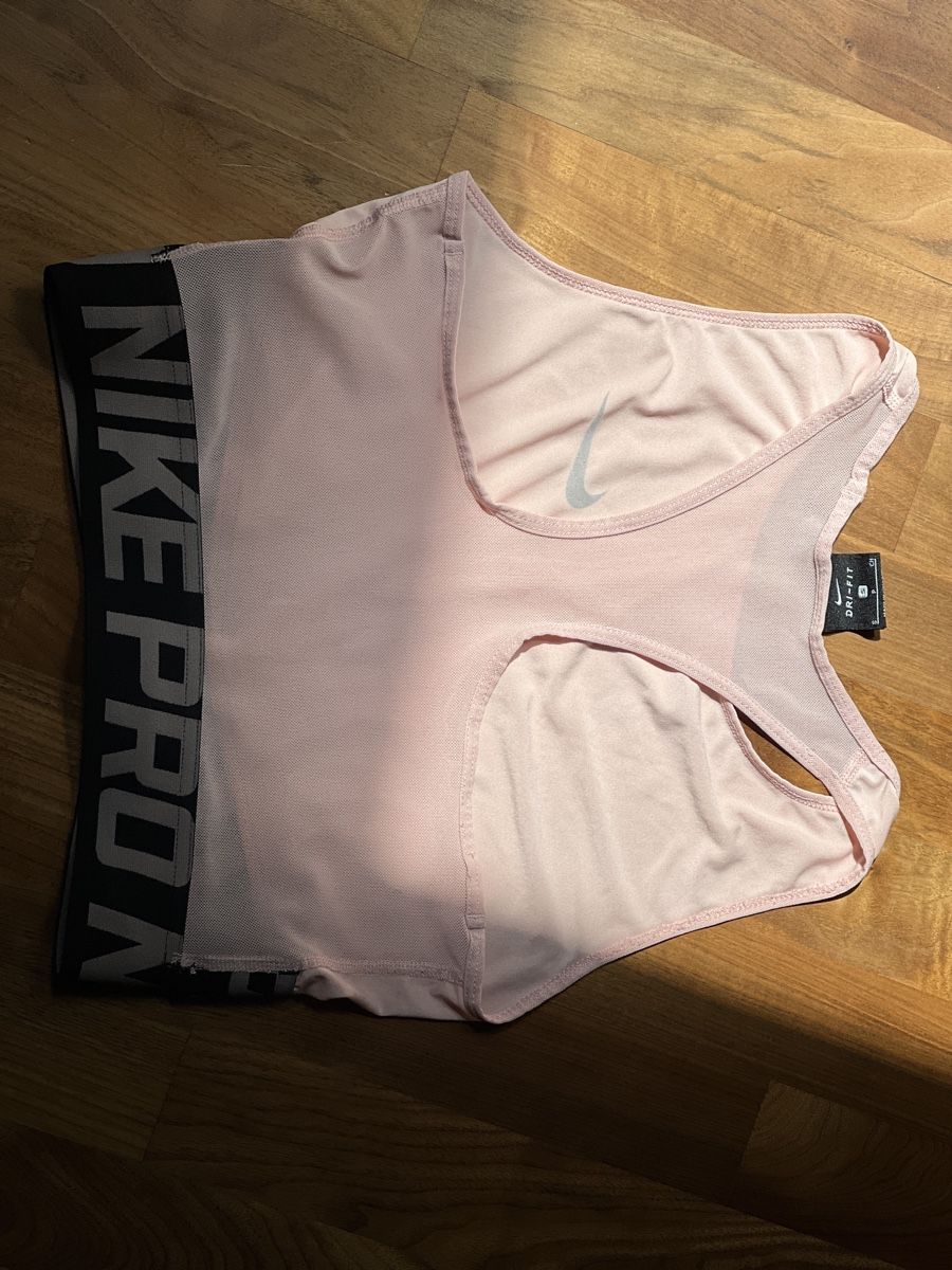 Nike Top: Nike Pro Cropped Top Gr. S Neuwertig  – Usato da Langenthal venduto da arp_ 3