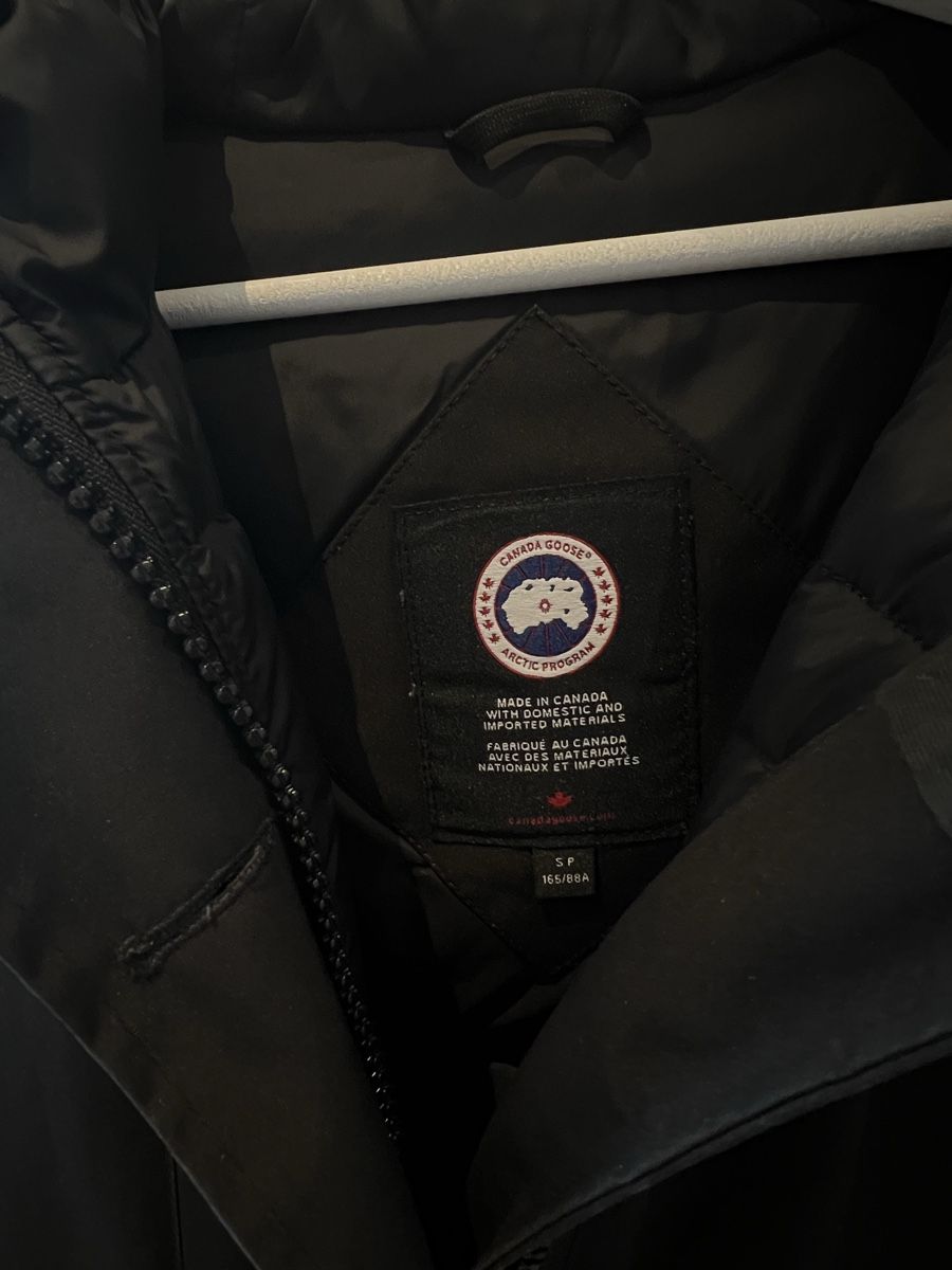 Canada Goose Giacche: Canada Goose Winterjacke, Schwarz, Gr. S – Usato da Täuffelen venduto da lis_cz7q 2