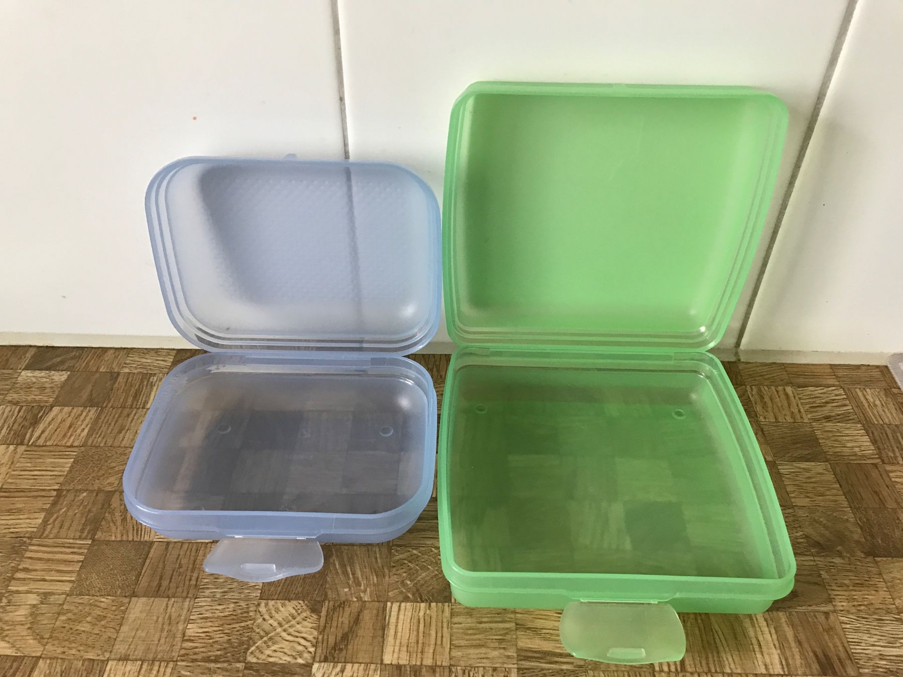 Tupperware Recipients et similaires: Tupperware.   2 Znüniböxli – D'occasion à Birmensdorf ZH par Hilhan 1