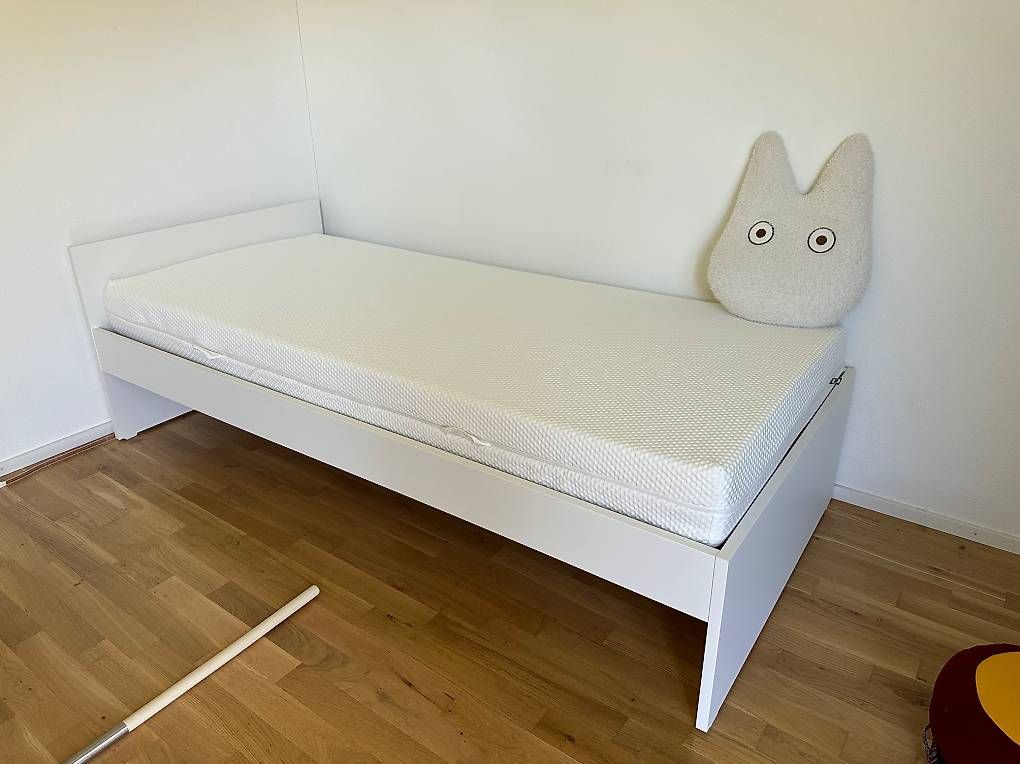 Letti: Bett Ikea VIHALS inkl. Matratze ABYGDA – Usato da Auenstein venduto da nar_l9cx