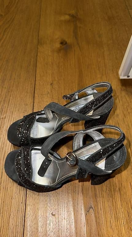 Prada Chaussures femmes: Tacchi Prada – D'occasion à lugano par xen_q9zz 1