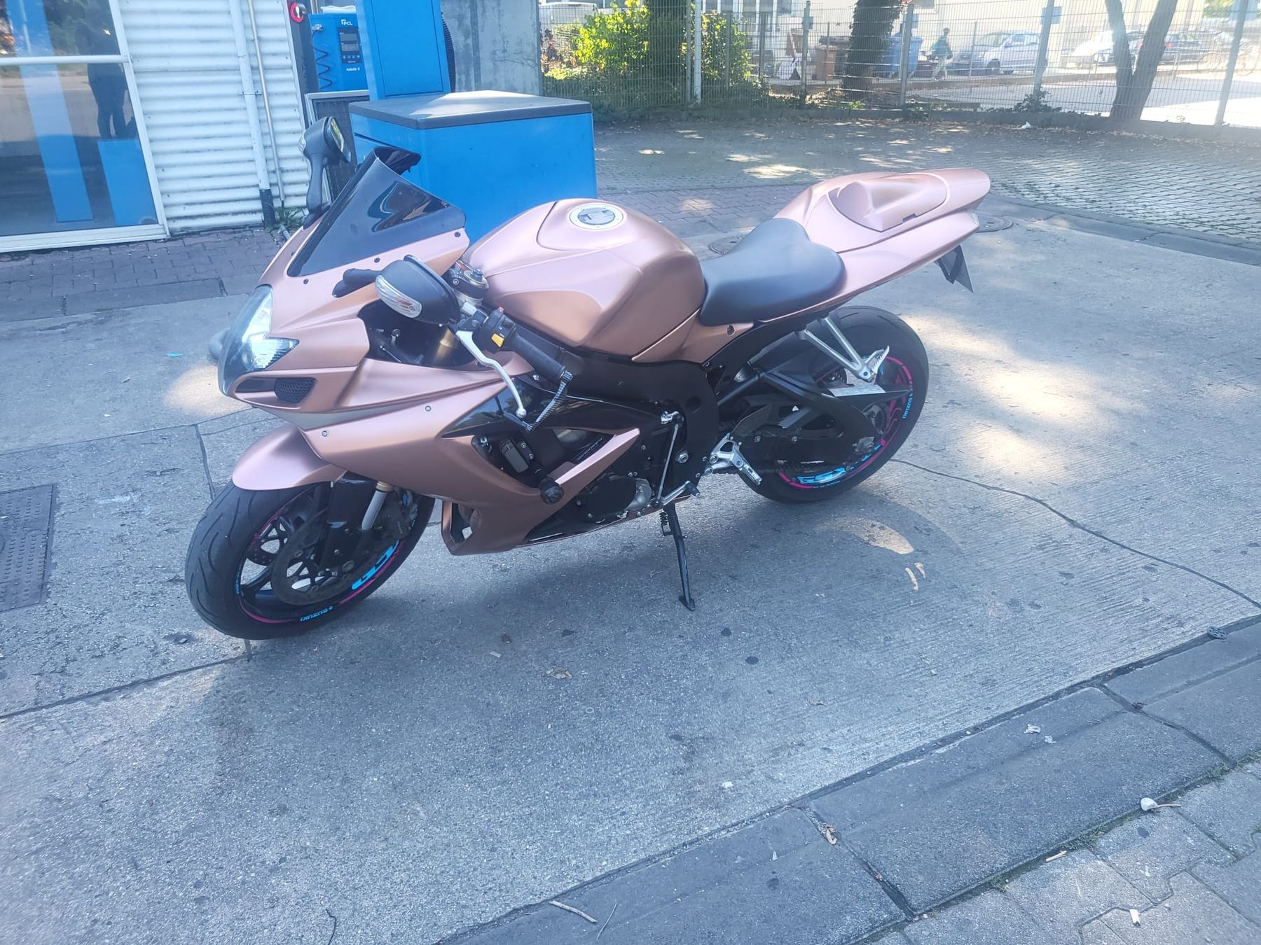 Suzuki Strada: Suzuki GSXR 600 K6 – Usato da Belp venduto da and_6786