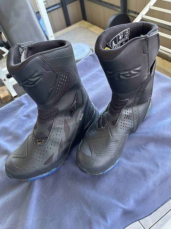 Lotti di vestiti: Vêtements e casque  – Usato da Courtaman venduto da mig_b7xd 1