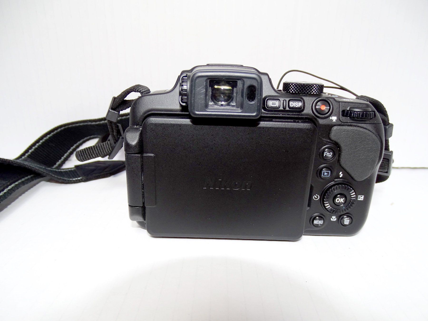 Nikon Kamera: Nikon Coolpix B700 - Zoom 60x - Kit Edition – Gebraucht aus St-Légier-Chiésaz von Zanzaman 1