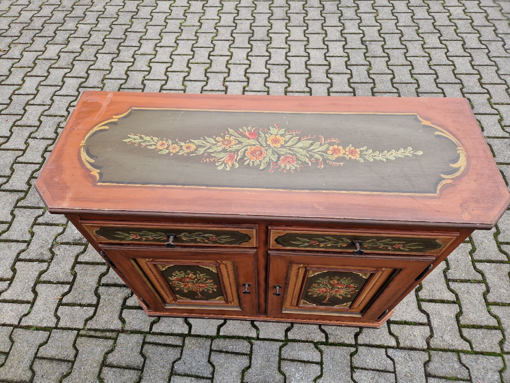 Commodes: Kommode Bauernmalerei – D'occasion à Grosswangen par lar_9lz7 1