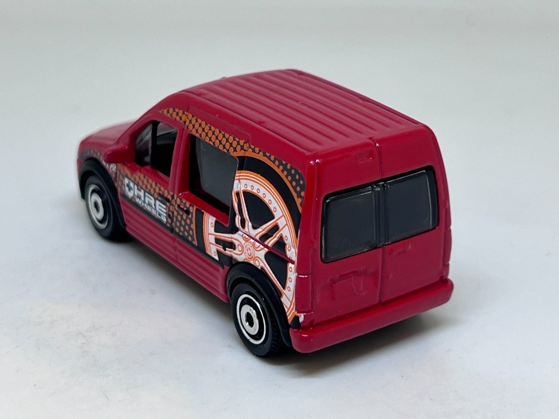 Matchbox Modellini d'auto: Matchbox Ford Transit Connect (2010) #783 – Usato da Wildegg venduto da LaaBoutique 2