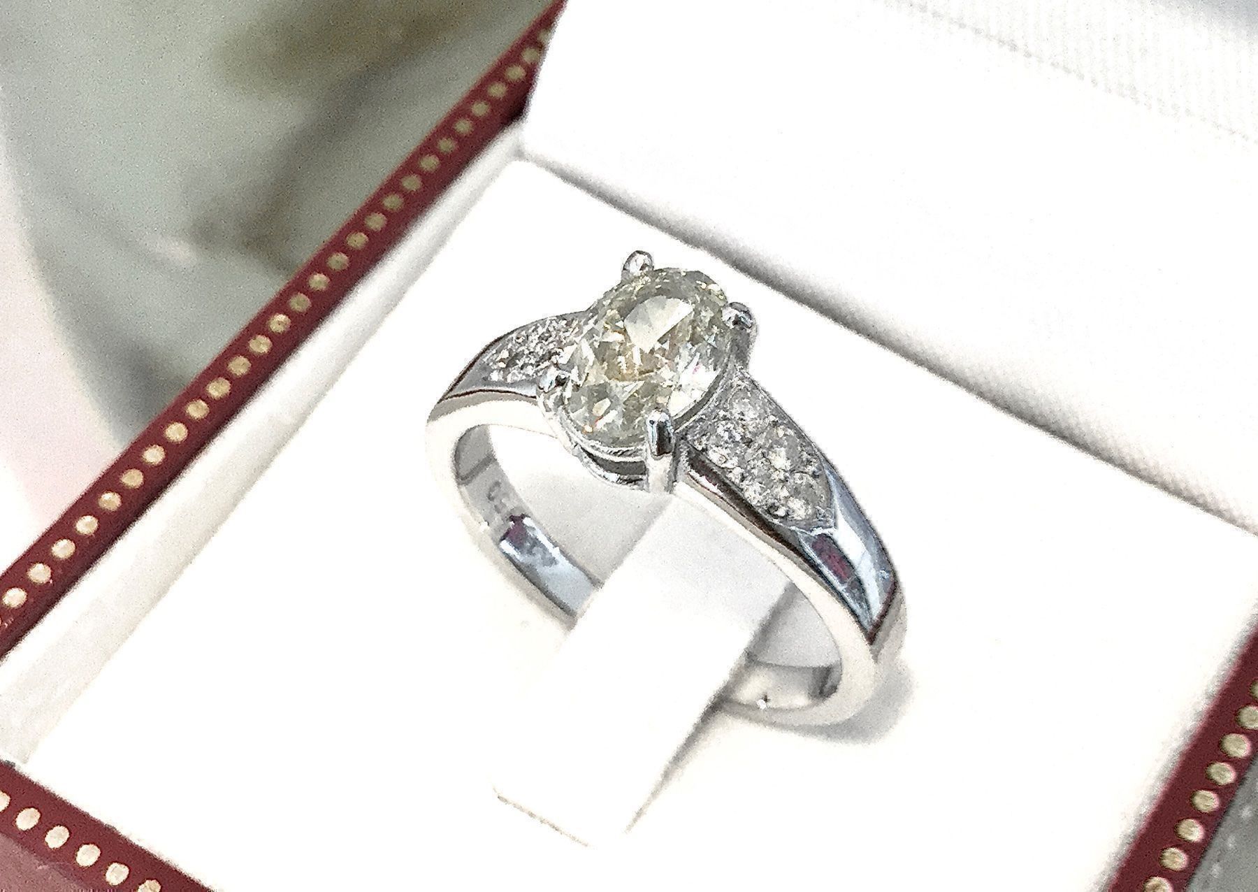 Ringe: Neu top 1.21 ct.Solitär-Diamant Ring 750 – Neu und originalverpackt aus Roggwil /BE von elegance45 1