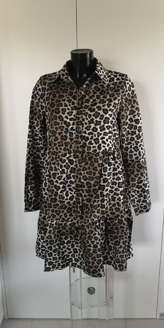 Robes: schönes Leopard Kleid NEU  – Neuf avec emballage d'origine à Widnau par Schurlibua 2