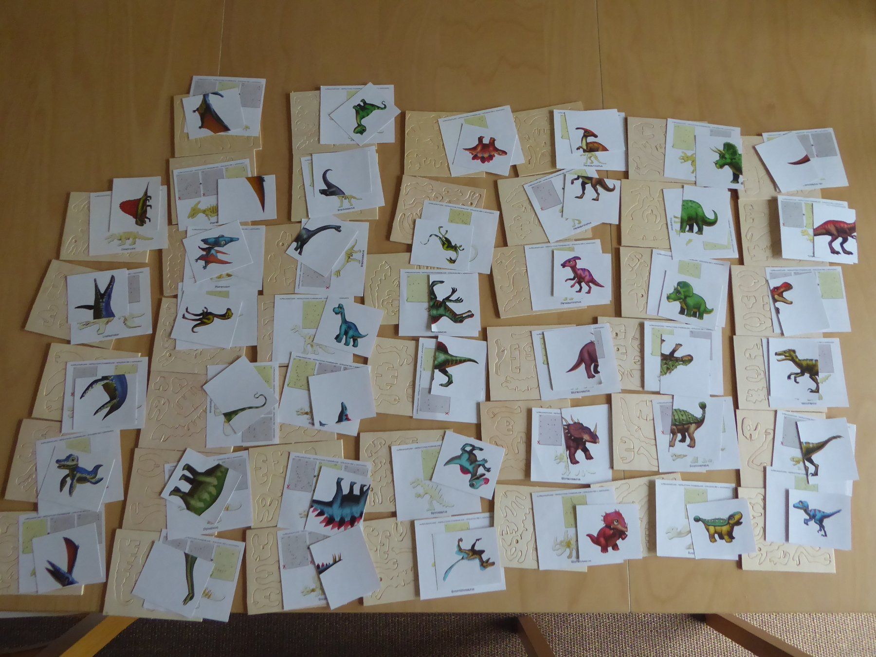 Migros Giocattoli: Migros Animanca Dinosaurier Steckfiguren. – Usato da Aadorf venduto da Dragonfisch 1