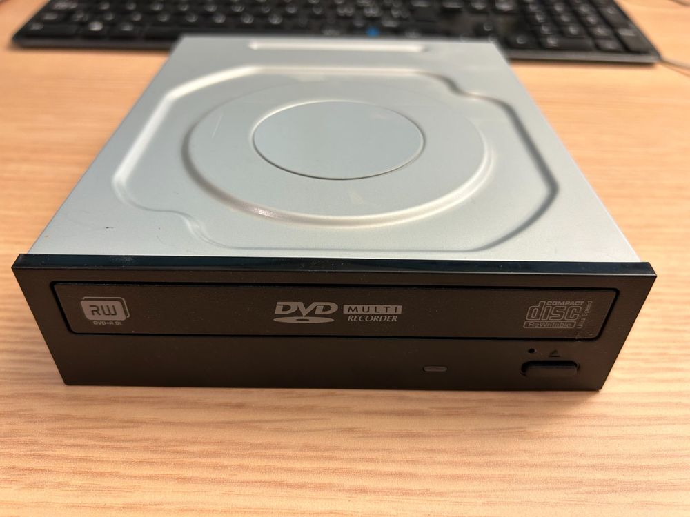 DVD/CD REWRITABLE Model DH16ABSH (für Einbau in PC) Kaufen auf Ricardo