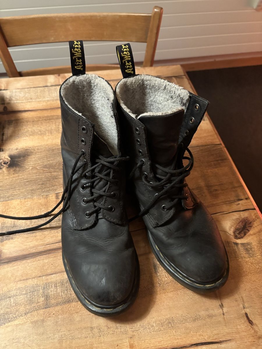 Dr. Martens Chaussures hommes: Docmartens gefüttert  – D'occasion à Zürich par lemon8397