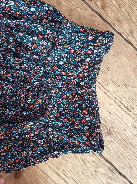 Jupes: Jupe à fleurs La Chieuse 100%coton – D'occasion à Vevey par Aude13 1