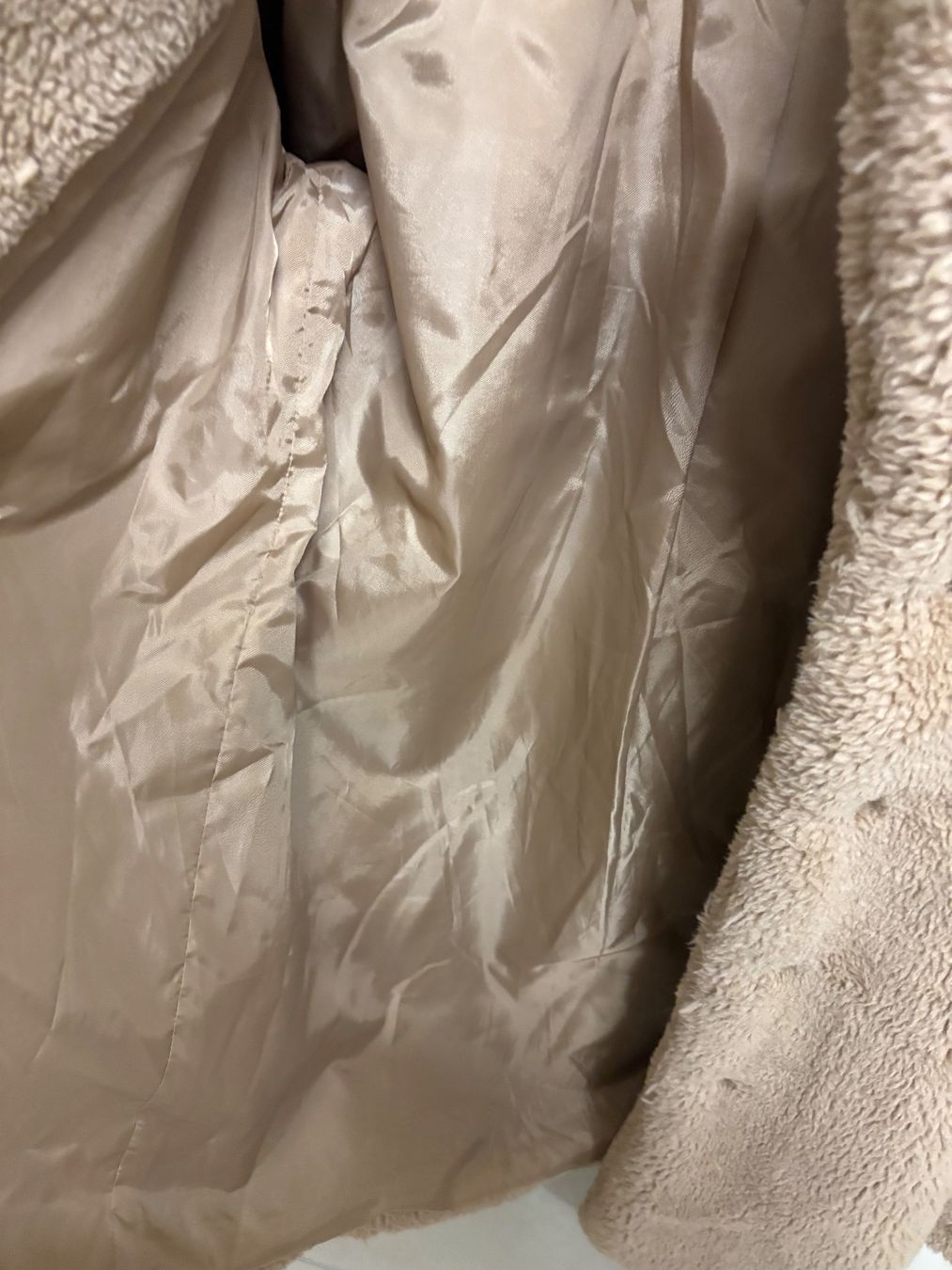 Giacche: Warme Teddyfell Jacke in Beige Grösse S – Usato da Basel venduto da Tierschutz-Flohmi 3