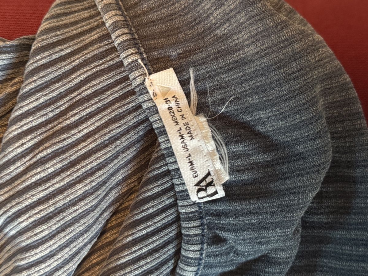 Zara Top: Rippstrick Oberteil – Usato da Niederuzwil venduto da Lisascloset 1