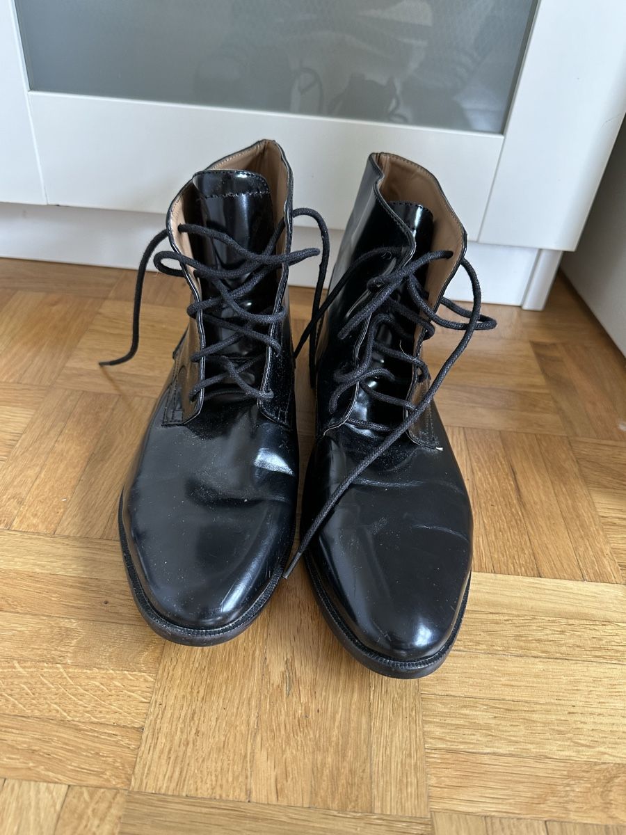 Zara Scarpe da donna: Zara Lack-Stiefeletten, Gr. 40, Schwarz – Usato da Basel venduto da FatmaCan52 1
