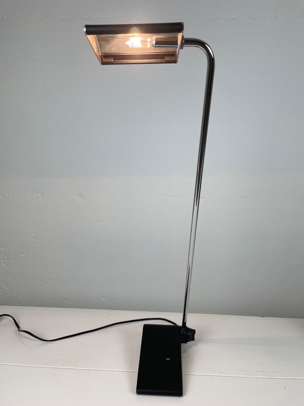 Lampade: Vintage desk lamp Lumess – Usato da Genthod venduto da lightyear63 2