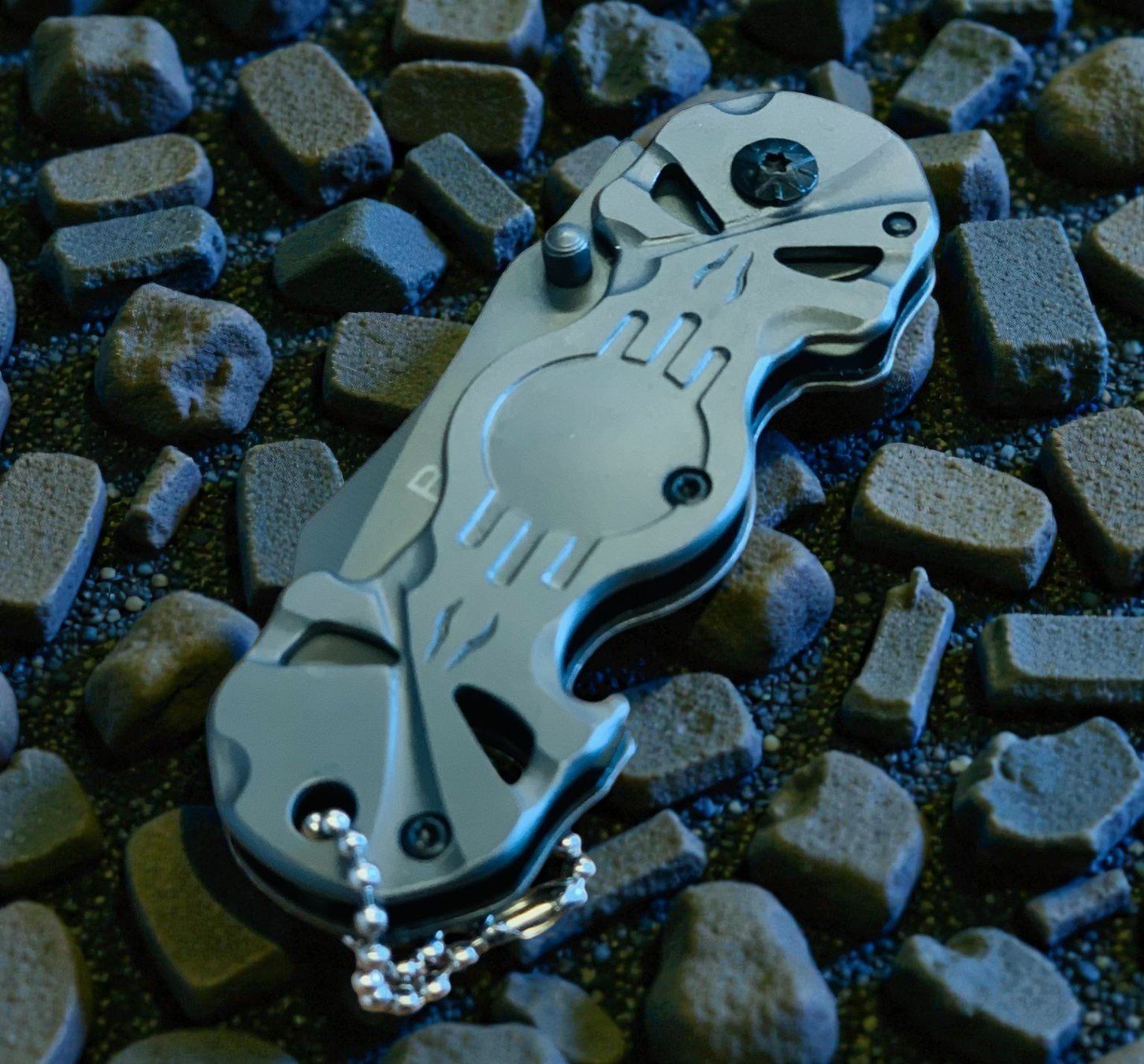 Accessori: Tactical Klappmesser Messer SKULL Sergeant 15cm NEU – Nuovo e nell'imballaggio originale da Bergdietikon venduto da shopAgent 4