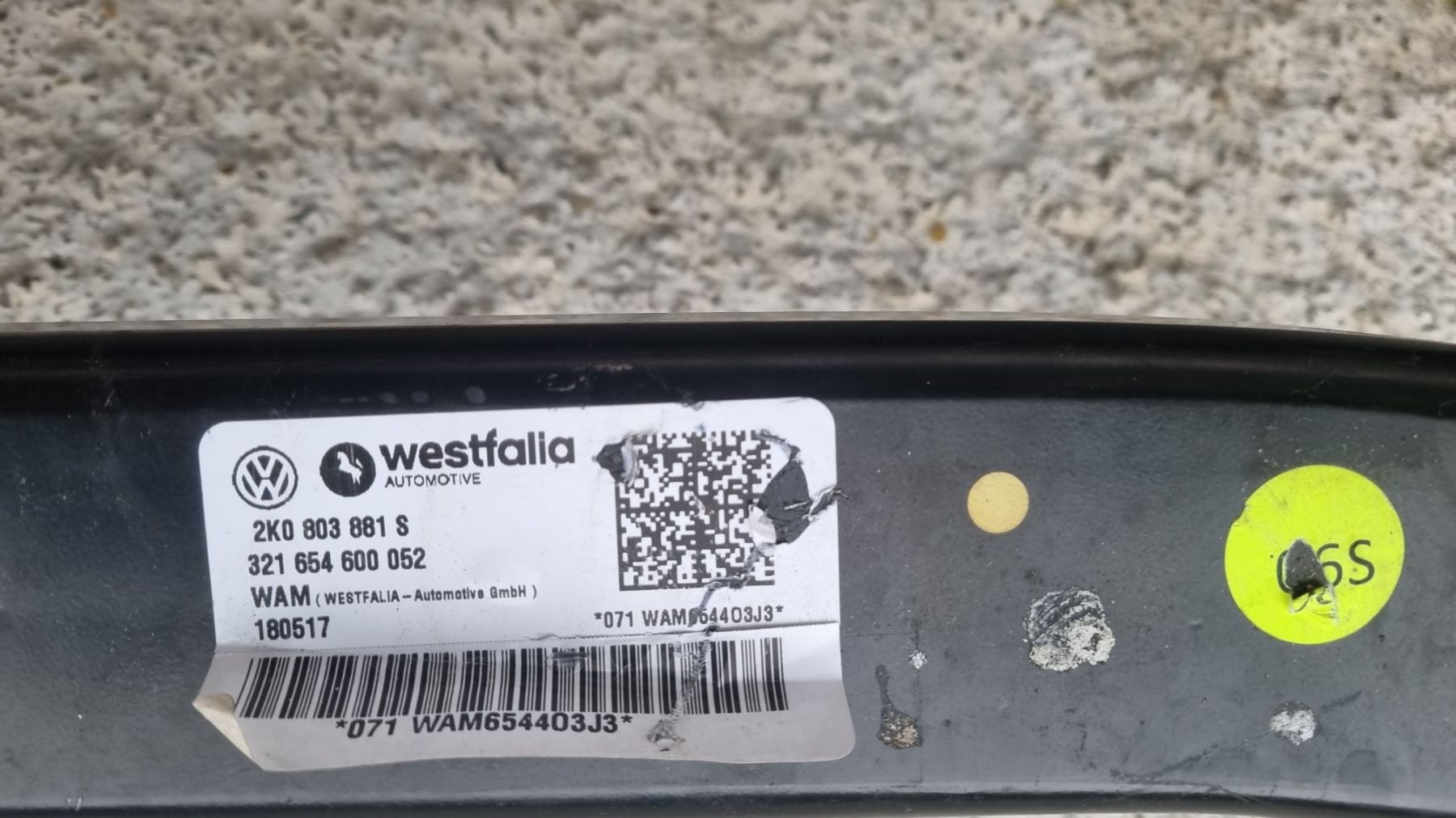 VW Ganci per rimorchio: Originale VW Caddy 2K Anhängerkupplung – Usato da Grenchen venduto da Mluka 2
