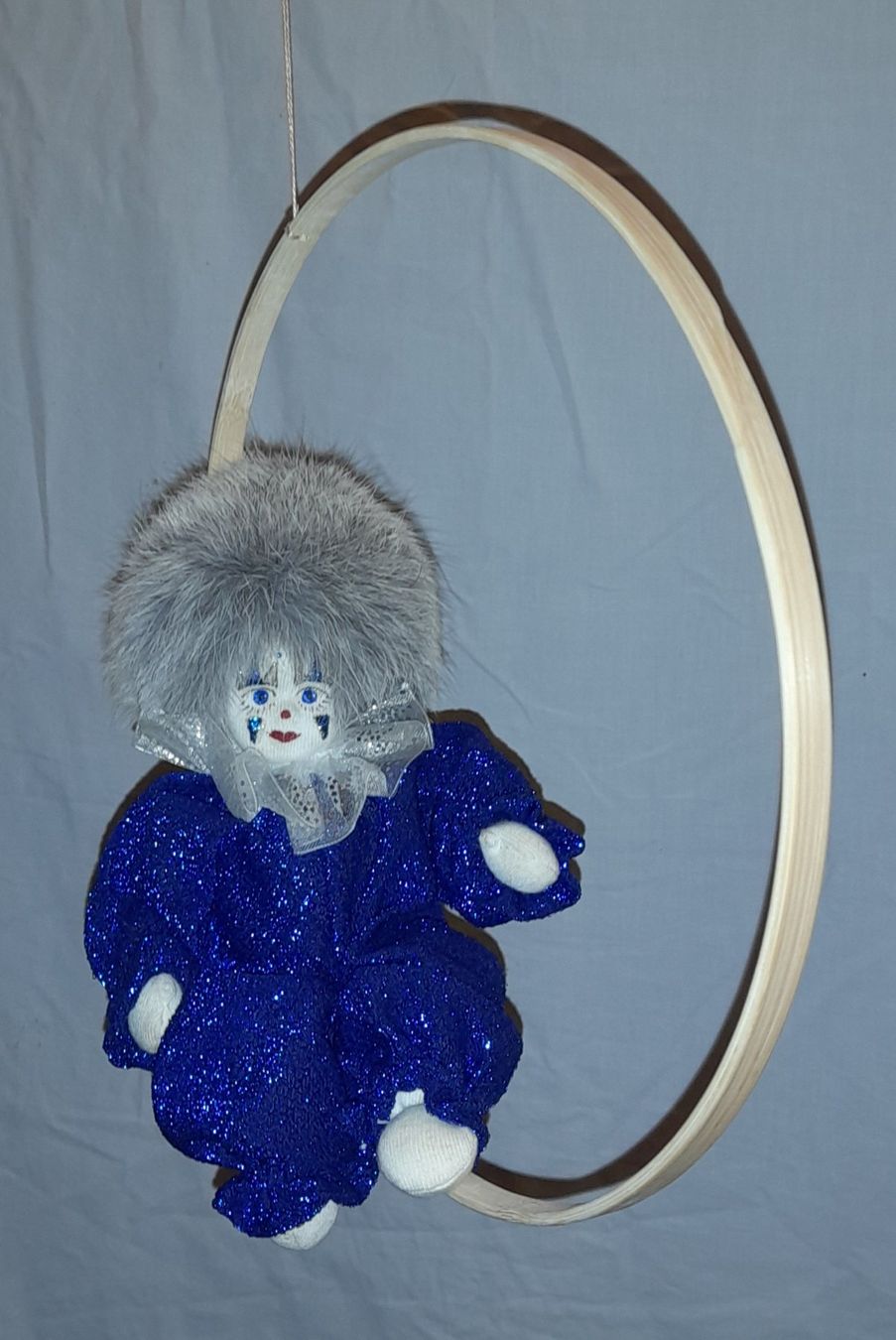 Puppen: Clown im Holzring – Gebraucht aus Davos-Frauenkirch von KCHrist