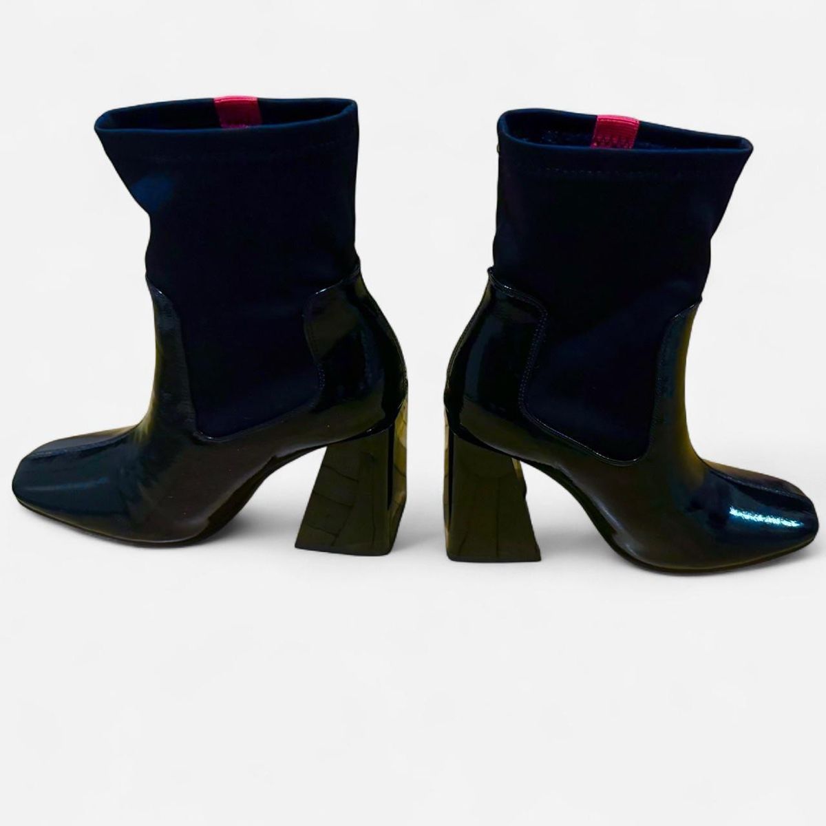 Damenschuhe: Black Ankle Boots with Red Stripe – Neu und originalverpackt aus Basel von 1moonstar 1