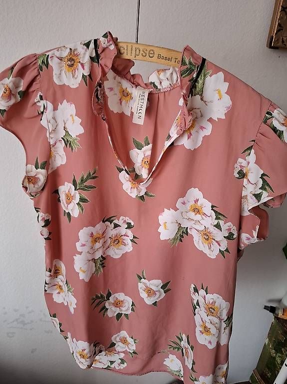 Blusen: Damen Bluse  – Gebraucht aus Birsfelden von Vic_toria