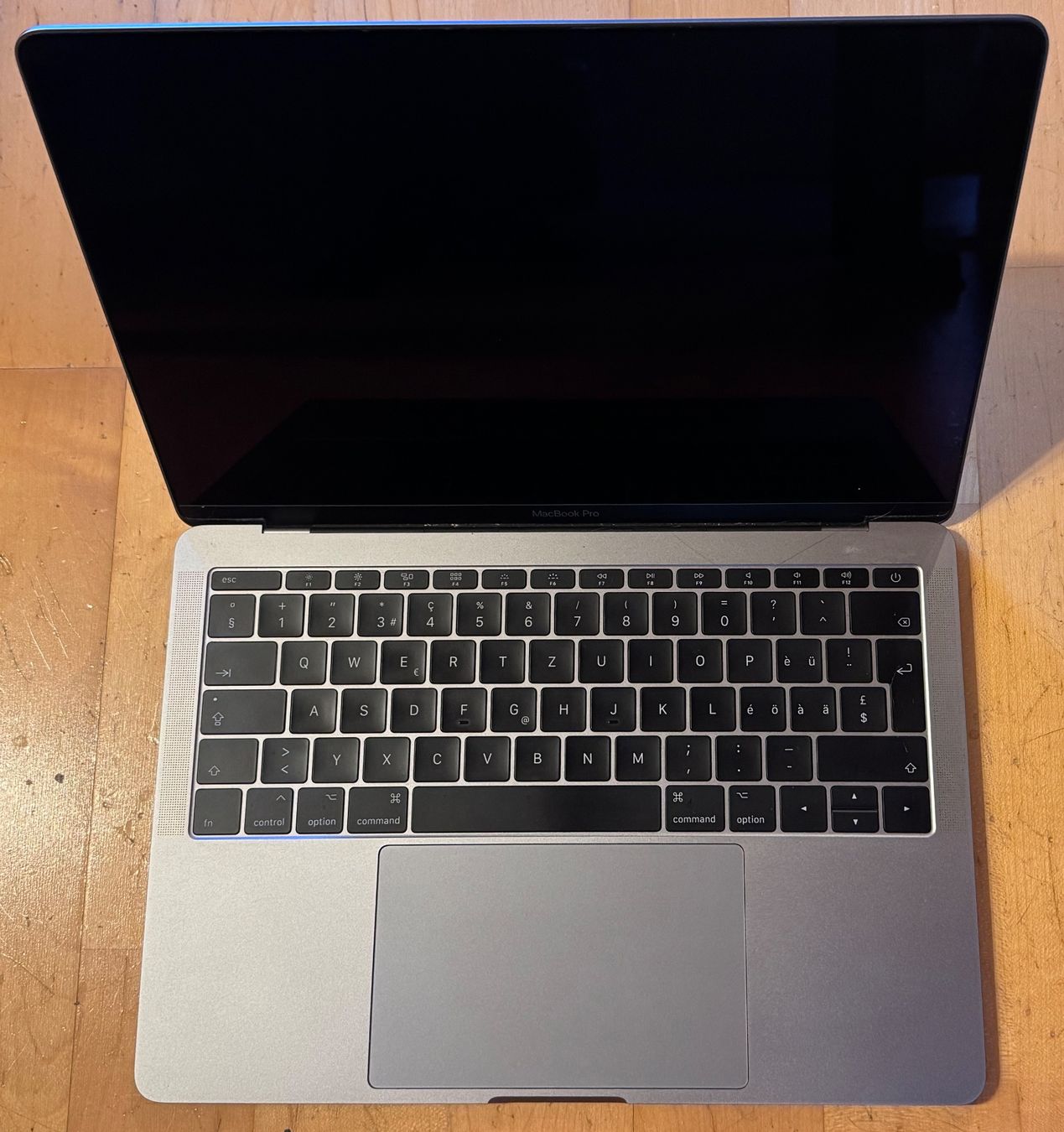 Apple Portables: MacBook Pro 2017 13" 8GB | 128GB – D'occasion à Unterengstringen par NOISE