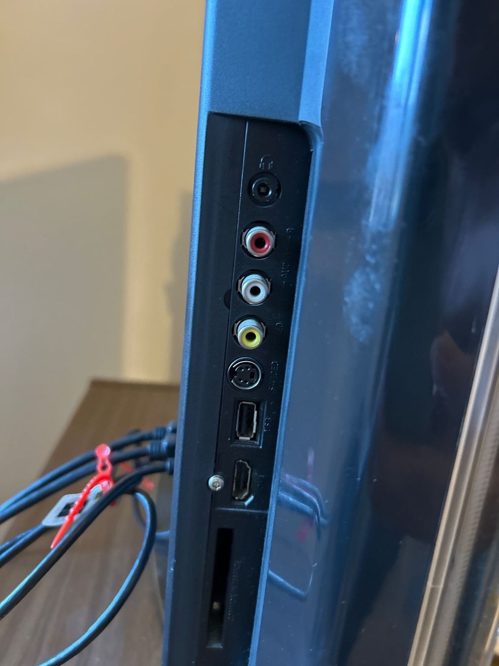 Televisori: Grosser Philips Flachbildschirm Fernseher – Usato da Villnachern venduto da RicardoMary 4