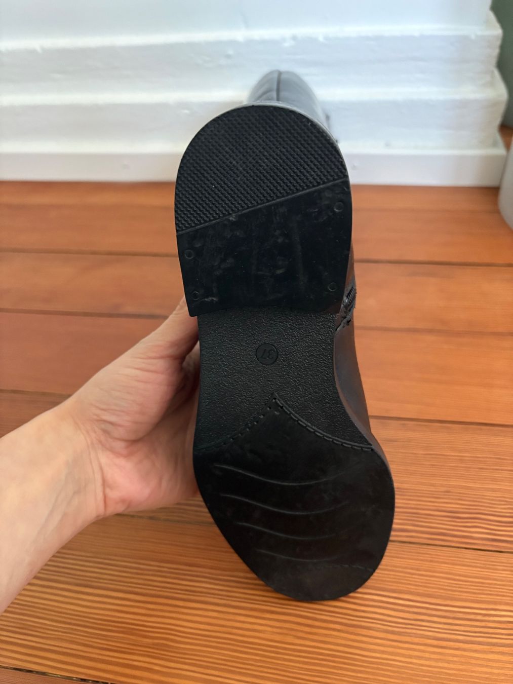 Chaussures femmes: Schwarze Lederstiefel von Bata – D'occasion à Feuerthalen par IrinaFleur 6