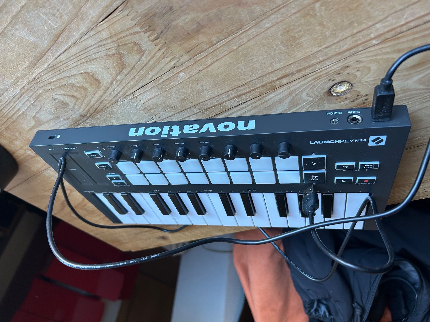 Novation Musikinstrumente: Novation Launchkey Mini – Gebraucht aus Zürich von yod_v2p9