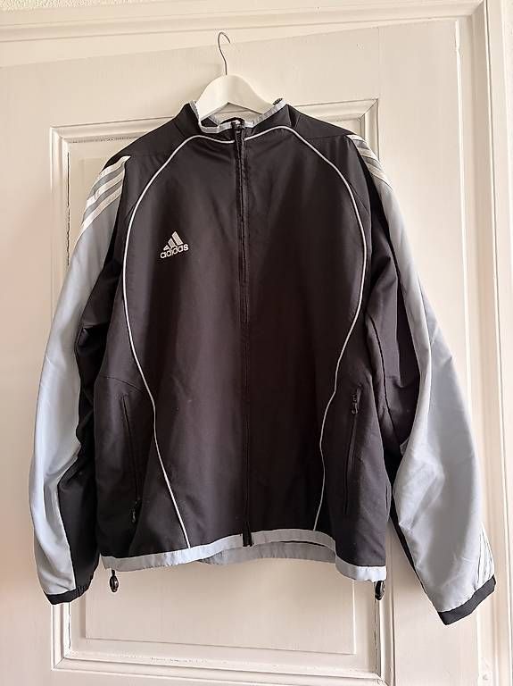 Adidas Giacche: Adidas Trainer Jacke - Grösse L – Usato da Basel venduto da cla_f5hs