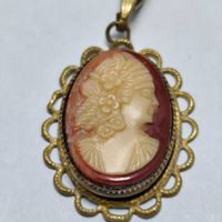 Vintage Modeschmuck Kamee Anhänger Faux Cameo 1960er C6