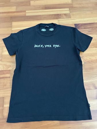 schwarzes Tshirt