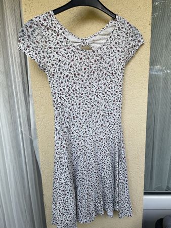 Blümchenkleid Sommerkleid Kleid Gr. S mit Rückenausschnitt
