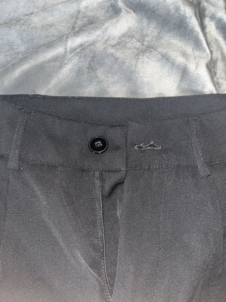 Shein Hosen: Pantalon – Gebraucht aus Montsevelier von Duna2210 2