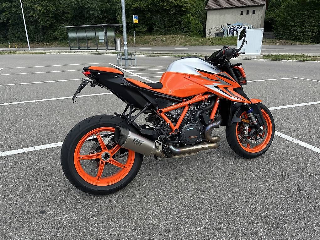 Strasse: KTM 1290 Super Duke R EVO | Tech Pack | SC Project – Gebraucht aus Bülach von wei_w5tw 4