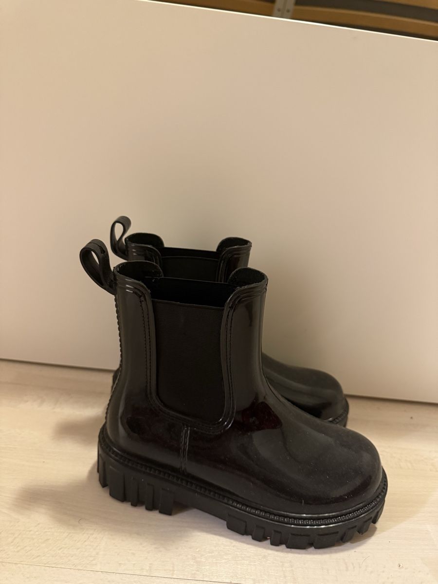 Sonstige antike Technik & Geräte: Black Chelsea Boots Size 37 – Neu (gemäss Beschreibung) aus Baar von luc_6ddm 1