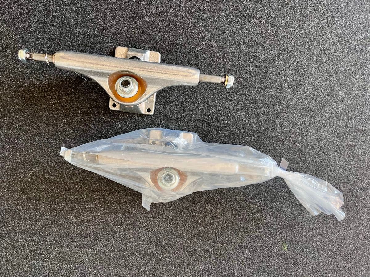 Indiana Skateboards: Intependent Trucks, 144, Stage 11, Standard – Nuovo e nell'imballaggio originale da Kilchberg ZH venduto da LittleMissSunshine