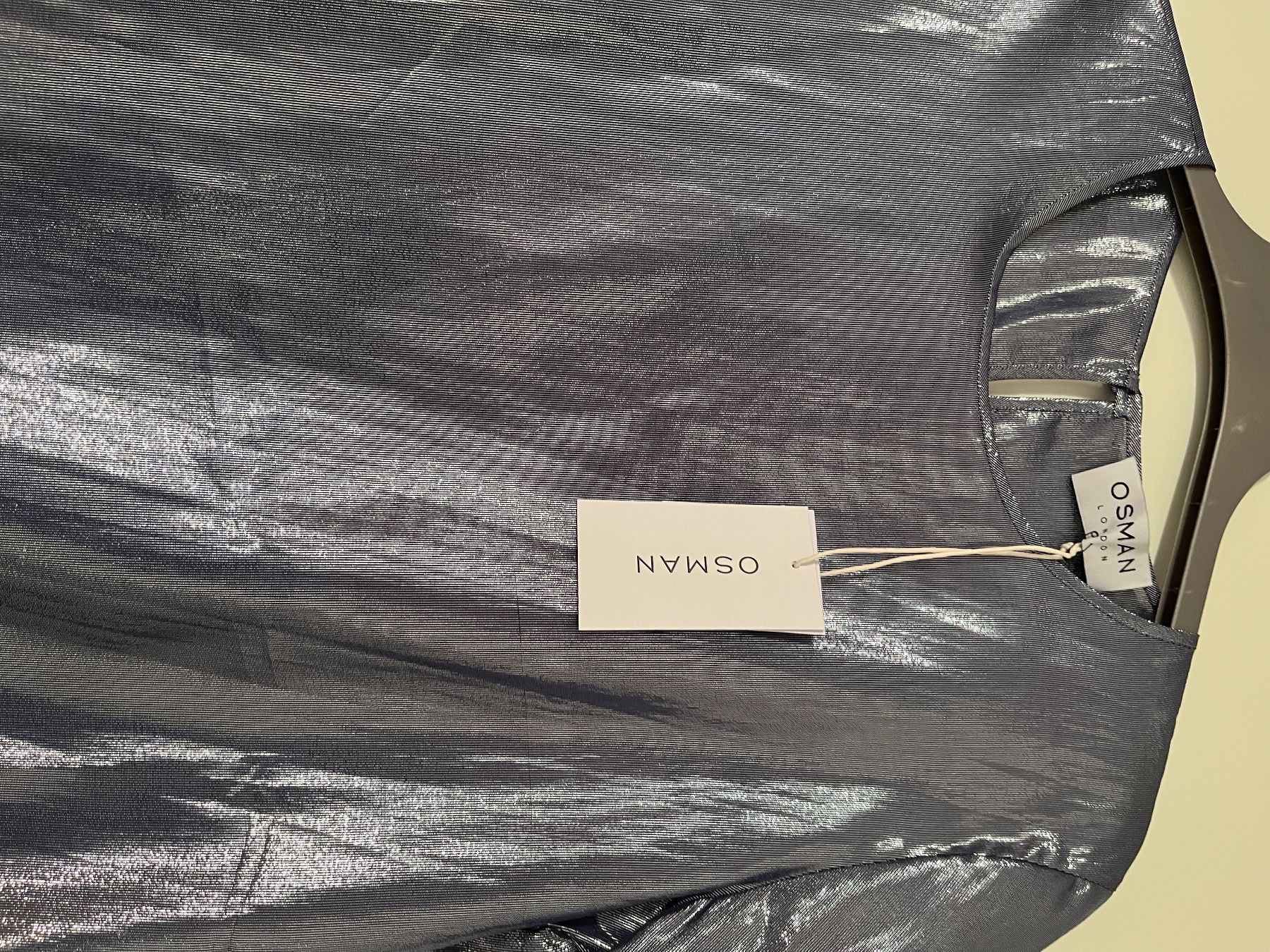 T-shirt: Neu Tshirt Osman LoNdon – Usato da Oberglatt ZH venduto da Sale12 5