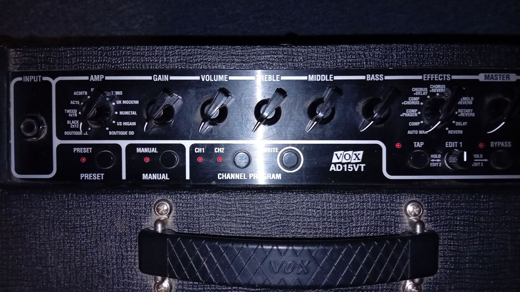 Vox Amplificateurs: Vox AD15VT – D'occasion à Neuenkirch par Carstyletuner 2